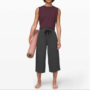 Lululemon Retreat Yourself Crop Pants